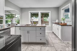 1029 S 60th St, Tacoma, WA 98408 - Photo 12