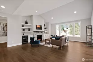 8831 27th St E, Edgewood, WA 98371 - Photo 6