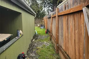 1101 S Scheuber Rd, Centralia, WA 98531 - Photo 4