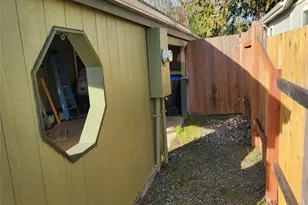 1101 S Scheuber Rd, Centralia, WA 98531 - Photo 2