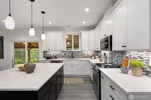 101 NE Anvil Ln, Belfair, WA 98528 - Photo 6