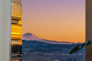 10700 NE 4th St, Bellevue, WA 98004 - Photo 16