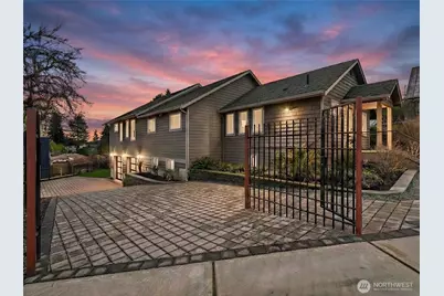 11642 Roseberg Ave S, Burien, WA 98168 - Photo 2