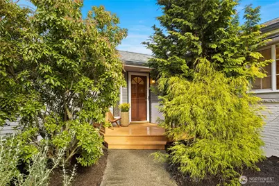 23029 83rd Avenue W, Edmonds, WA 98026 - Photo 2