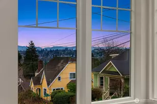 336 N 70th St, Seattle, WA 98103 - Photo 6