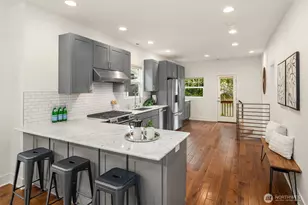 336 N 70th St, Seattle, WA 98103 - Photo 14