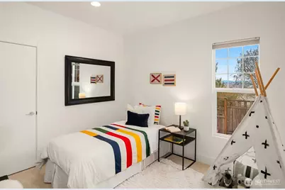 336 N 70th Street, Seattle, WA 98103 - Photo 20