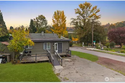 702 S Director Street, Seattle, WA 98108 - Photo 8