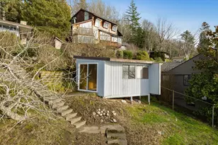 2557 Perkins Ln W, Seattle, WA 98199 - Photo 34