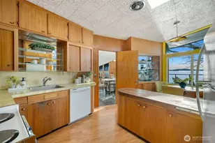 2557 Perkins Ln W, Seattle, WA 98199 - Photo 12