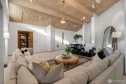 2557 Perkins Lane W, Seattle, WA 98199 - Photo 20