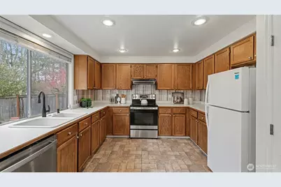 15016 SE 184th St, Renton, WA 98058 - Photo 10