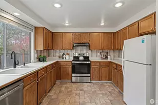 15016 SE 184th St, Renton, WA 98058 - Photo 10