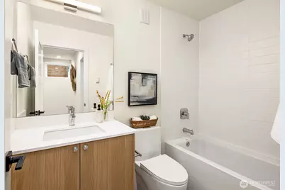 10815 11th Avenue NE, Seattle, WA 98125 - Photo 12