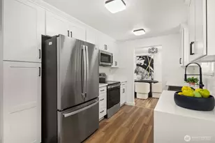 1136 N 146th Pl, Shoreline, WA 98133 - Photo 10