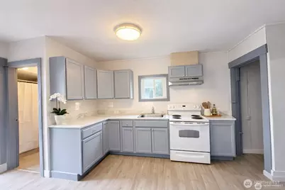 328 330 S Division Street, Auburn, WA 98001 - Photo 2