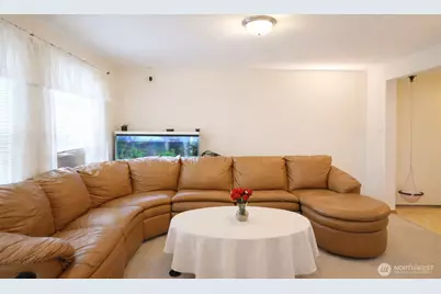 3403 159th Street SW #B, Lynnwood, WA 98087 - Photo 4