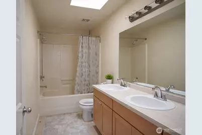 3403 159th Street SW #B, Lynnwood, WA 98087 - Photo 6