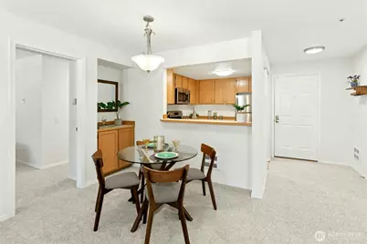 4081 224th Lane SE #202, Issaquah, WA 98029 - Photo 6