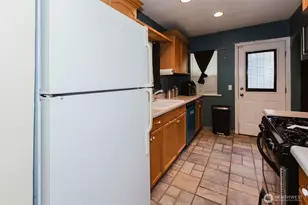 1342 N Montgomery Ave, Bremerton, WA 98312 - Photo 10