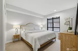 308 N 68th St, Seattle, WA 98103 - Photo 22