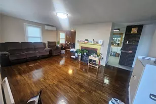 13727 37th Ave S, Tukwila, WA 98168 - Photo 4