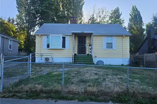 13727 37th Ave S, Tukwila, WA 98168 - Photo 1