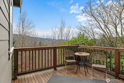 879 3rd Avenue NE, Issaquah, WA 98029 - Photo 6