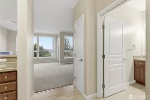 225 Logan Ave S, Renton, WA 98057 - Photo 2