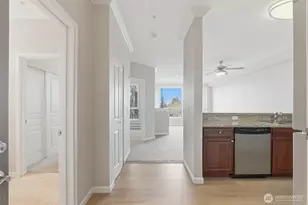 225 Logan Ave S, Renton, WA 98057 - Photo 2