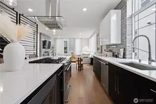 8613 23rd Ave NE, Seattle, WA 98115 - Photo 12