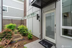 8613 23rd Ave NE, Seattle, WA 98115 - Photo 2