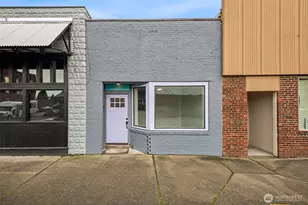 828 Main St, Buckley, WA 98321 - Photo 1