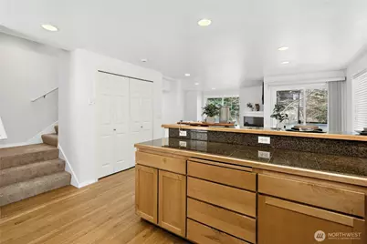 8832 Midvale Ave N #B, Seattle, WA 98103 - Photo 18