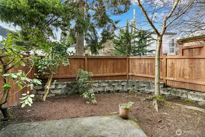 8832 Midvale Ave N #B, Seattle, WA 98103 - Photo 28