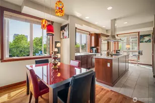 718 Nob Hill Ave N, Seattle, WA 98109 - Photo 2