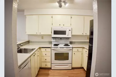 25120 98th Place S #A105, Kent, WA 98030 - Photo 4