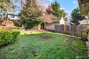 946 N 86th St, Seattle, WA 98103 - Photo 18