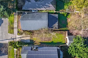 946 N 86th St, Seattle, WA 98103 - Photo 4