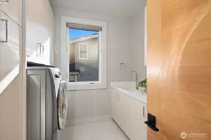 1717 99th Ave NE, Bellevue, WA 98004 - Photo 22