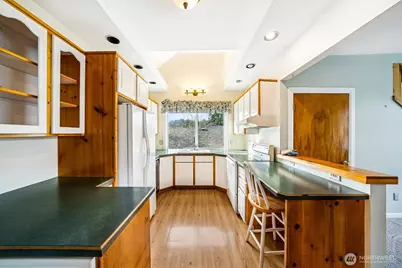 1125 Lake Vista Boulevard S, Spanaway, WA 98387 - Photo 8