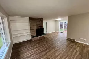 19221 100th Ave NE, Bothell, WA 98011 - Photo 4