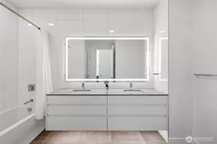 10232 NE 10th St, Bellevue, WA 98004 - Photo 16