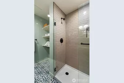 302 N 107th Street, Seattle, WA 98133 - Photo 22