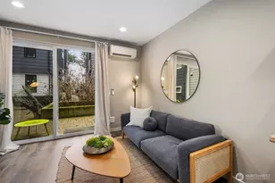 302 N 107th St, Seattle, WA 98133 - Photo 6