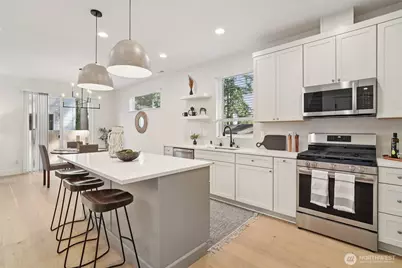 8014 222nd Street SW, Edmonds, WA 98026 - Photo 4