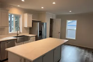 31 E Fox Ln, Shelton, WA 98584 - Photo 4