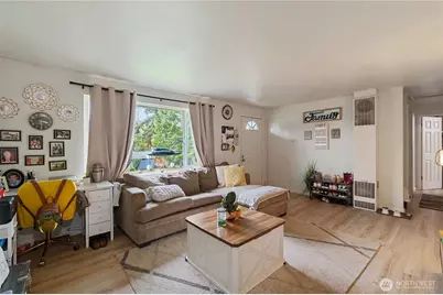 3218 Halverson Avenue, Bremerton, WA 98310 - Photo 8