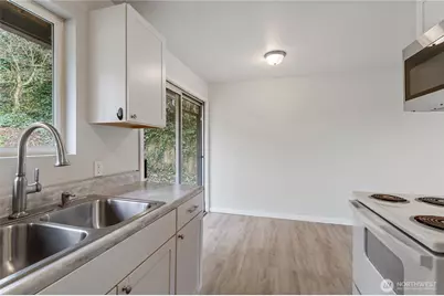 3224 Halverson Avenue, Bremerton, WA 98310 - Photo 14