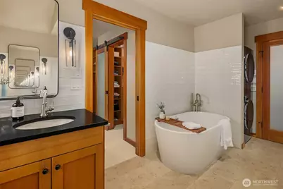 6841 Ripley Lane N, Renton, WA 98056 - Photo 32